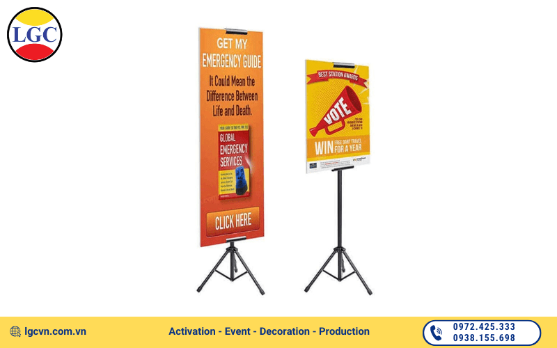 mẫu standee chữ T