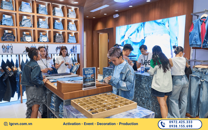 sự kiện khai trương