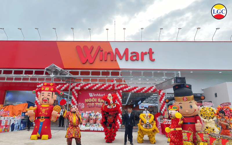 tổ chức khai trương winmart